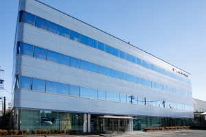 宮吉硝子本社ビル